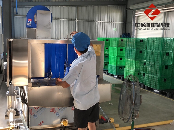 中碩機械貼心的服務，完善的售后，創(chuàng)百年品牌企業(yè)，做客戶推薦設備。